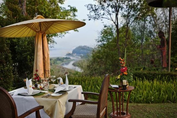 Hotel Anantara Golden Triangle Elephant Camp & Resort (Chiang Saen)